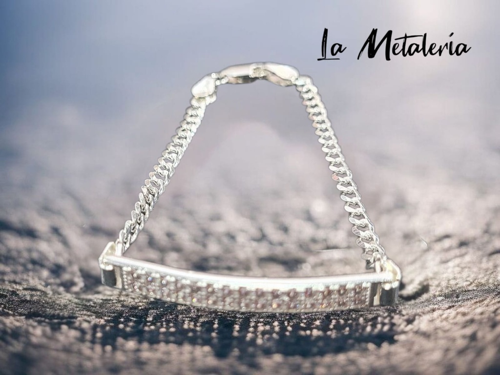 Esclava con Zirconias 18