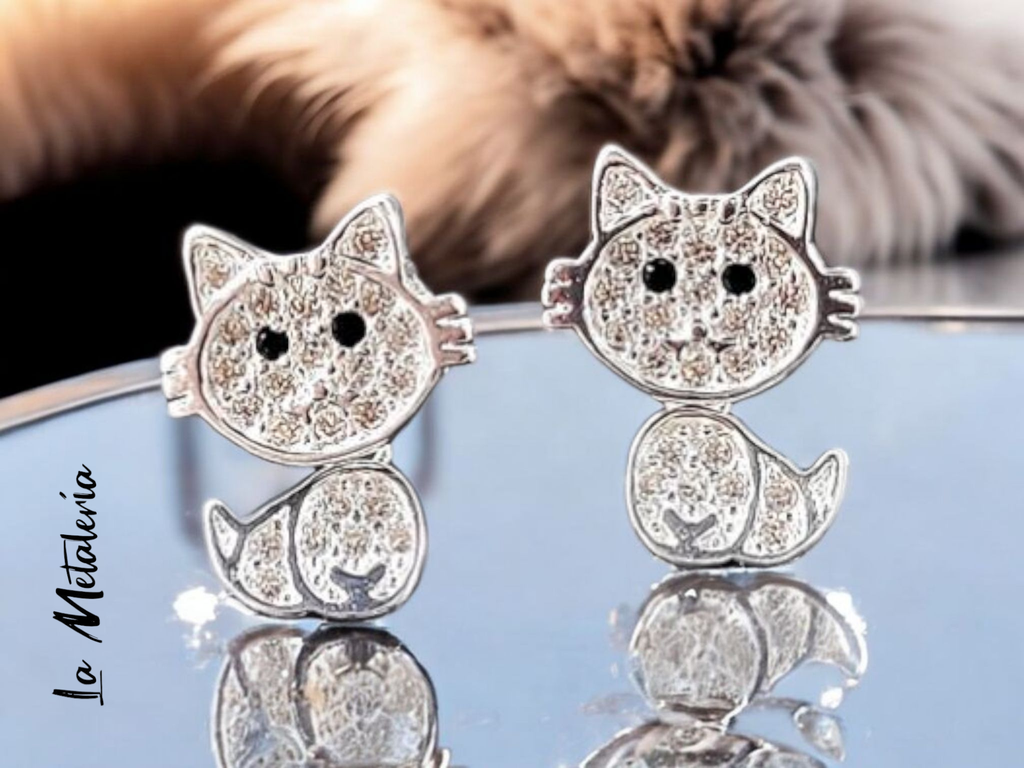 Broquel Gatito con Zirconias B
