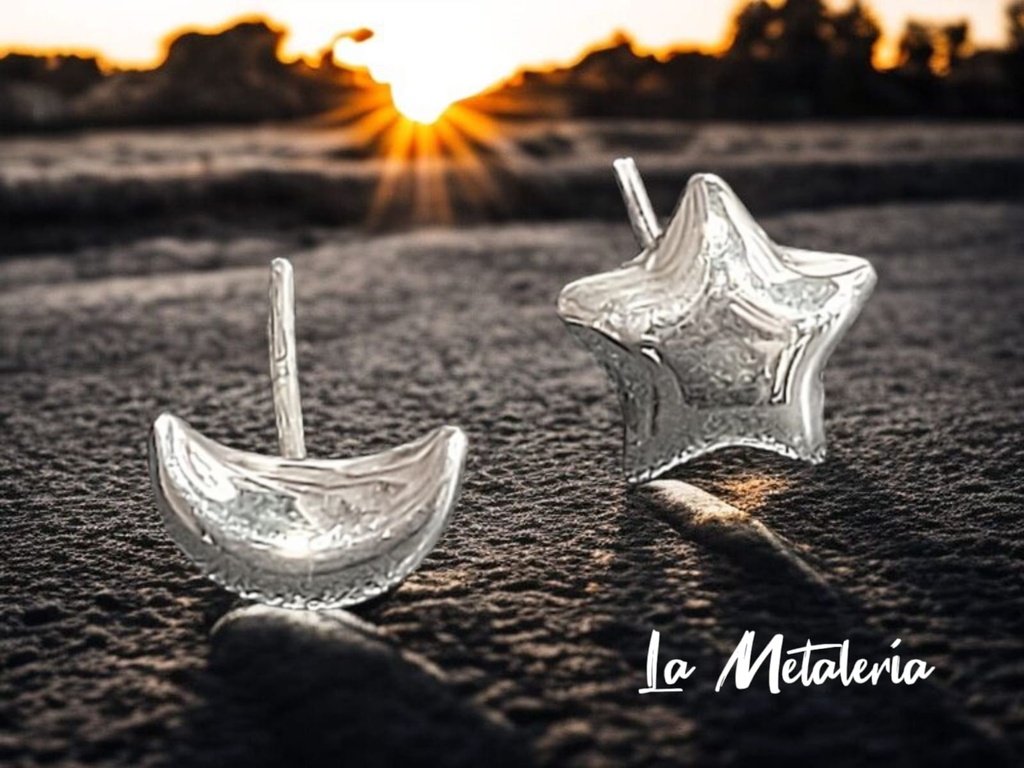 Broquel Luna y Estrella Cartoneados