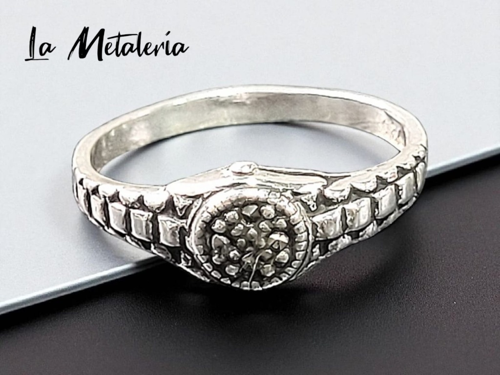 Anillo Reloj con Marquesitas
