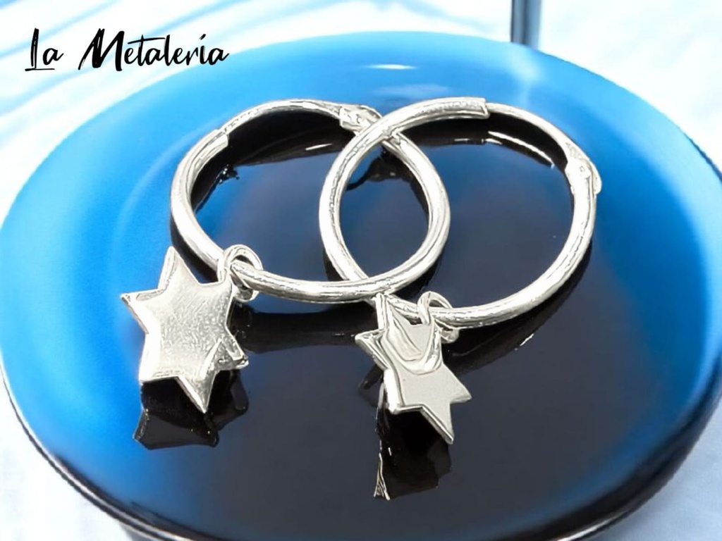 Arracadas Tubulares con Estrella