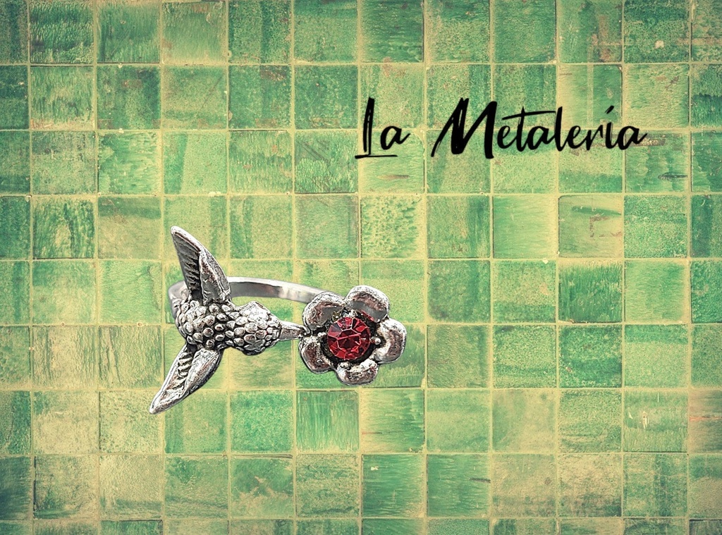 Anillo Colibrí con Flor Roja