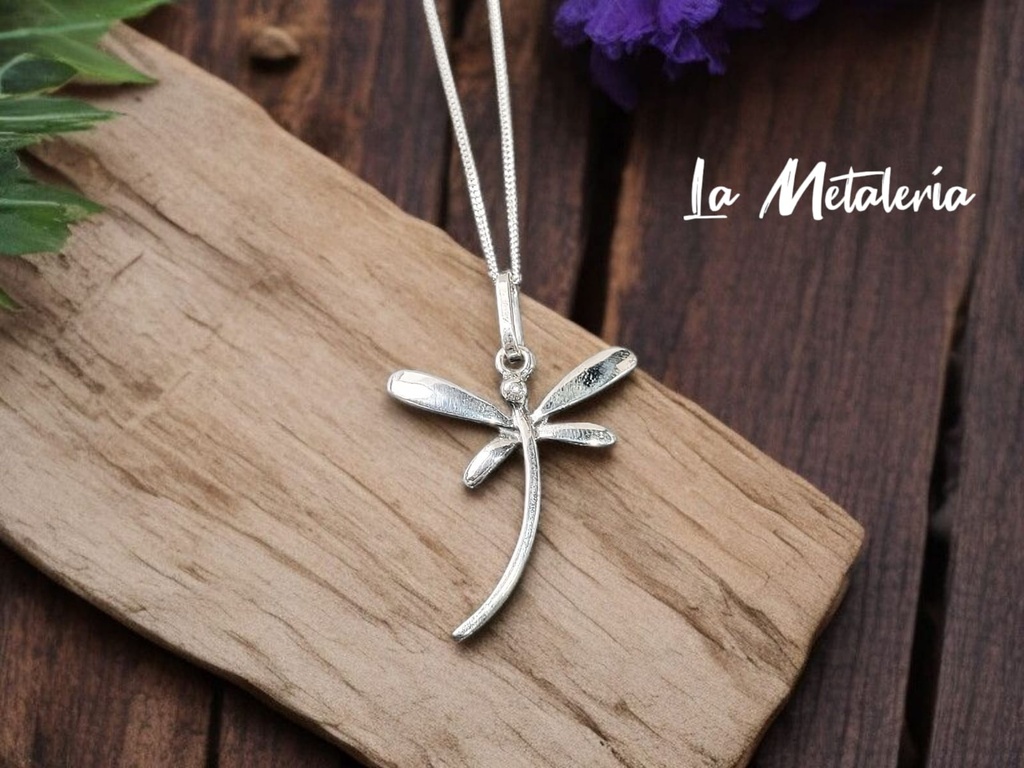 Dije Libélula Alargada