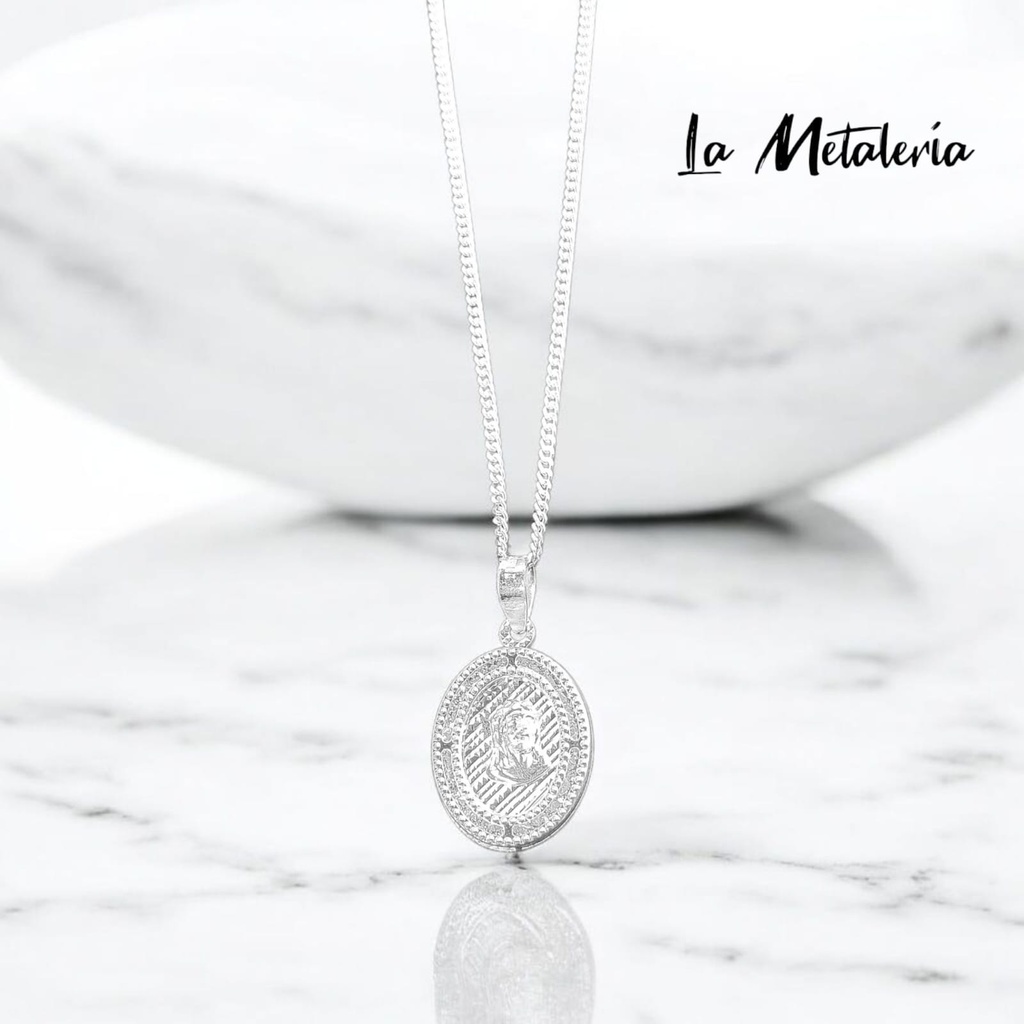 Dije Ovalado Jesús con Zirconias