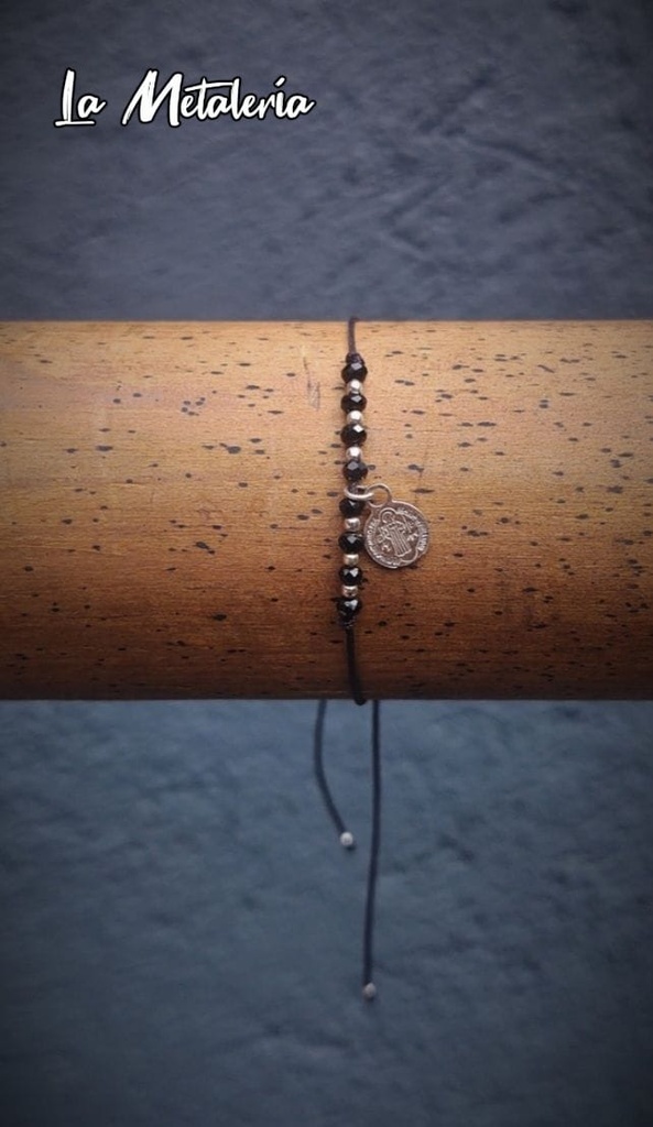 Pulsera Hilo y San Benito Cristal Checo
