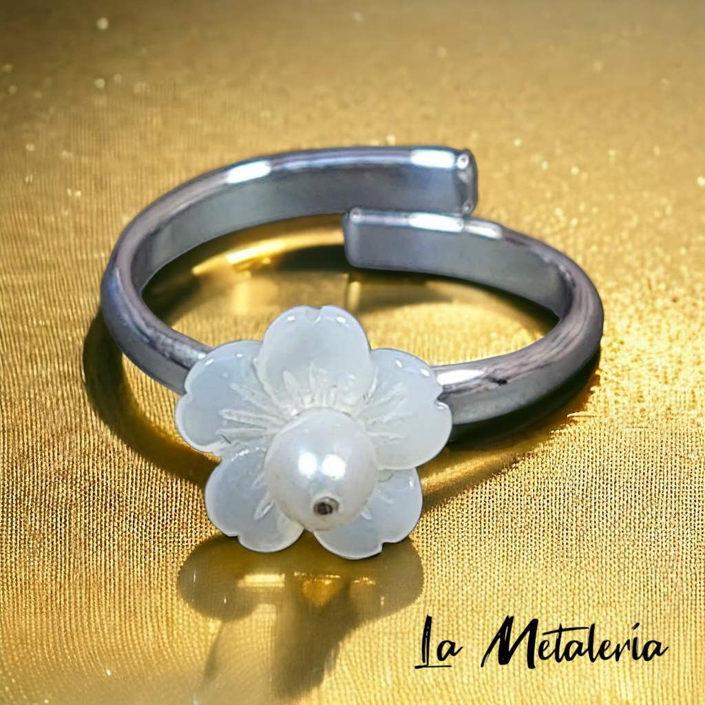 Anillo Flor Madreperla