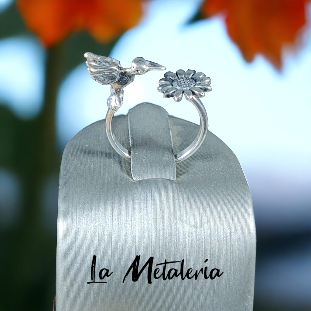 Anillo Colibrí con Flor