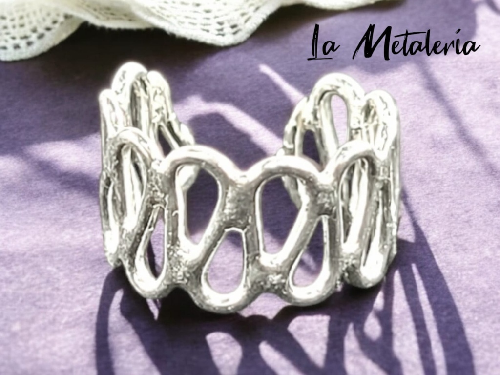 Grapa Media Oreja
