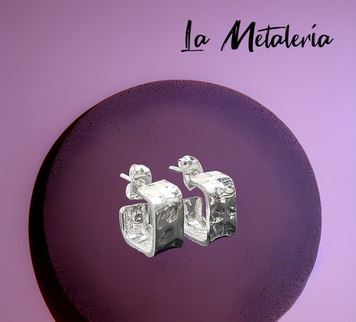 Aretes Cuadro Martillado