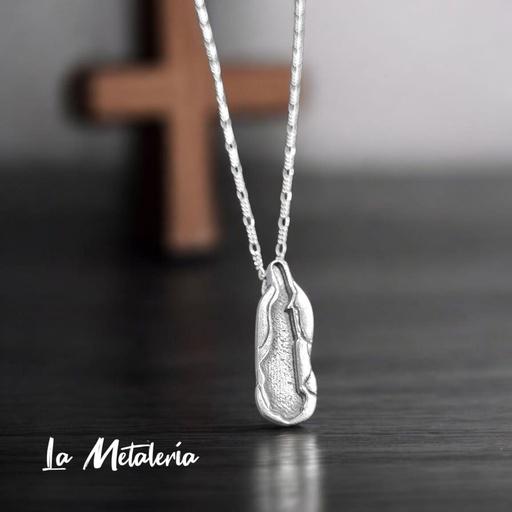 Dije Virgen Calada con Profundidad