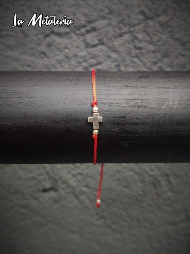 Pulsera Hilo y Cruz